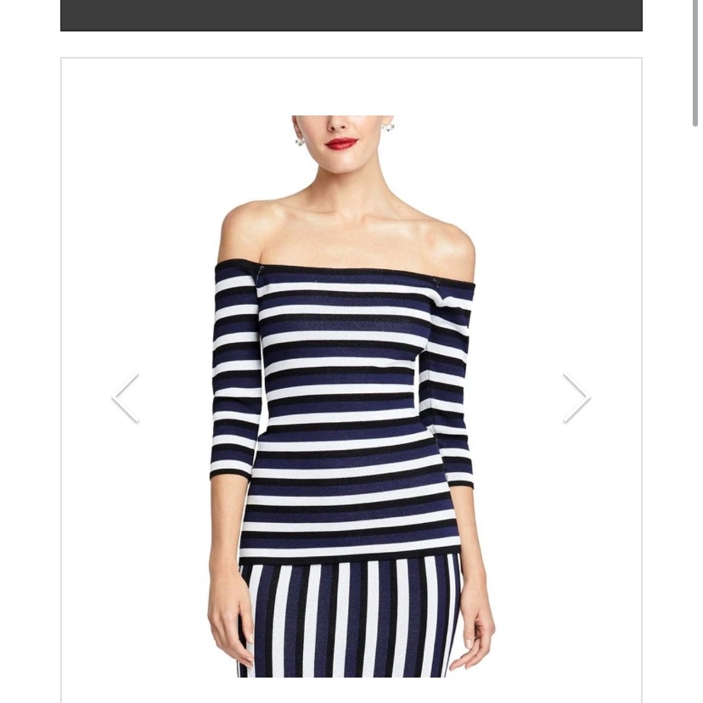 Rachel Roy
62% Polyester 27% Nylon 11% Polyester